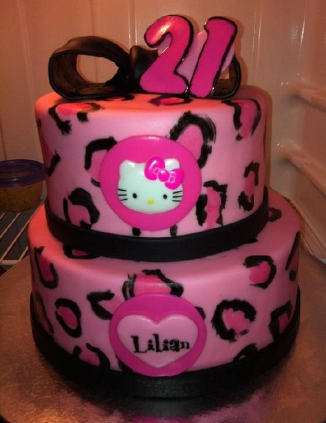 hello Kity Cheetah Print Cakes, Y2k Birthday Party, Hello Kitty Birthday Theme, Hello Kitty Birthday Cake, 14th Birthday Cakes, Sweet Sixteen Birthday Party Ideas, Hello Kitty Y2k, Hello Kitty Birthday Party, Sweet 16 Cakes