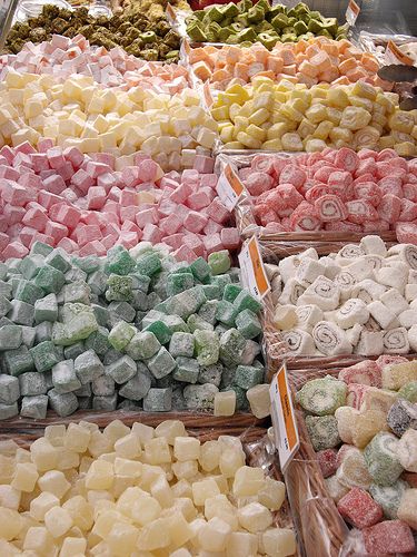 Candy For Sale, Turkish Delight, Turkish Recipes, Baklava, Istanbul Turkey, Food Obsession, Pretty Food, Marshmallows, Aesthetic Food