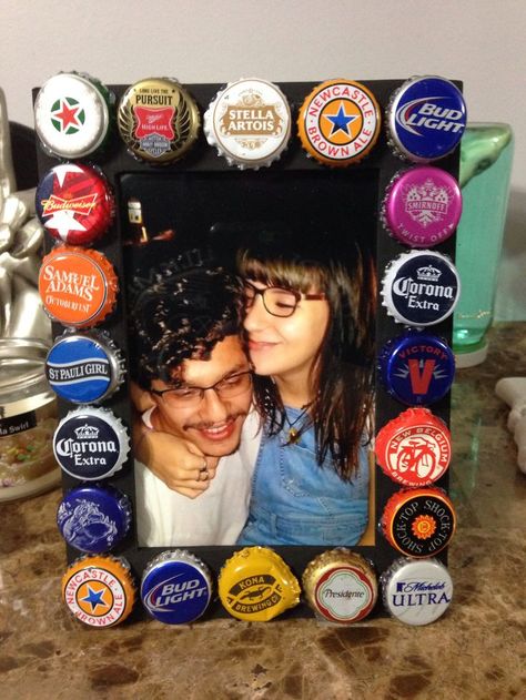 Anniversaire Diy, Beer Bottle Caps, Easy Birthday, Bf Gifts, Beer Caps, Tanah Liat, Diy Gifts For Boyfriend, 21st Birthday Gifts, Bottle Caps