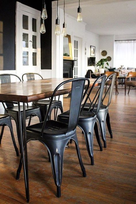 Vintage Victorian House, Painted Dining Room Table, Black Metal Dining Chairs, Dining Room Black, Metal Dining Room Chairs, Metal Dining Room, Dining Room Industrial, Farmhouse Chairs, Dining Room Remodel