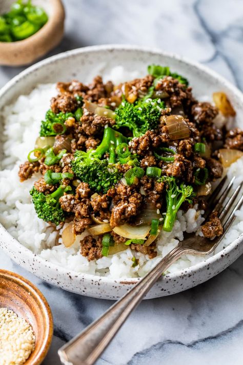 Beef And Broccoli Sauce, Dorm Meals, Beef Snacks, Mushroom Tomato, Broccoli Carrot, Recipes Broccoli, Ground Beef And Broccoli, Broccoli Potato, Rice Broccoli