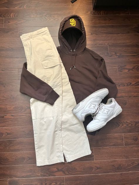 Cream Cargos Outfits Men, Tan Cargo Pants Outfit Men, Cream Cargo Pants Outfit Men, Cargo Pants Outfit Men Casual, Beige Cargo Pants Outfit Men, Cream Pants Outfit Men, Cream Outfit Men, Cargo Outfit Men, Cargo Pant Outfit