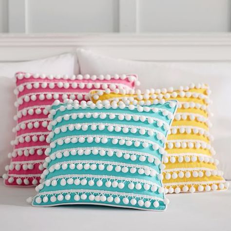 Teen Throw Pillow, Creative Pillows, Pom Pom Pillows, Pillow Crafts, Bantal Sofa, Cushion Cover Designs, Trendy Sewing, Girly Room, Bedroom Pillows