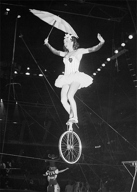 Vintage Circus Performers | circuses Unicycle Circus, Circus Aerialist, Vintage Circus Performers, Vintage Circus Photos, Steampunk Circus, Circus Acrobat, Old Circus, Tightrope Walker, Circus Aesthetic