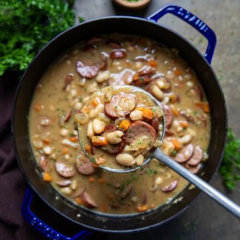 Creamy Bean Soup, Soup With Kielbasa, Navy Bean Recipes, Kielbasa Soup, Sausage Soup, Savory Soups, White Bean Soup, Soup And Stew, Kielbasa