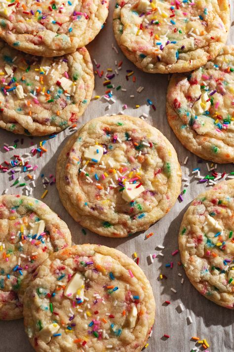 These soft and chewy birthday cake cookies are full of white chocolate and rainbow sprinkles. They're made with clear vanilla extract for that classic birthday cake flavour in cookie form! #cookies #birthdaycake | teakandthyme.com Crumble Birthday Cake Cookie, Funfetti White Chocolate Chip Cookies, Funfetti Sandwich Cookies, Cookies For Birthday Party, Rainbow Sprinkle Cookies, Specialty Cookie Recipes, Birthday Cake Cookies Recipe, Birthday Baked Goods, Birthday Cake Sugar Cookies