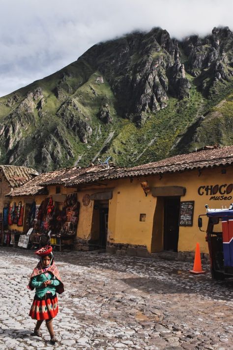 The Best Things To Do In Ollantaytambo, Peru | The Partying Traveler Peru Travel Aesthetic, South America Aesthetic, Peru Nature, Peru Aesthetic, Ollantaytambo Peru, Peru Photography, Sacred Valley Peru, Argentina Culture, Travel Peru