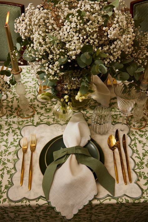 Our Linen Bows in Green are a perfect addition to any tablescape whether that is Spring, Summer, Autumn or Winter. Size: 5cm Dark Green Thanksgiving Table, Forest Green Cream Gold Wedding, Green Wedding Theme Indoor, Palm Leaf Table Setting, Over The Top Tablescapes, Neutral And Green Flower Arrangements, Grandmillenial Thanksgiving Table, Green Tea Party Decorations, Dinner Party Table Settings Winter