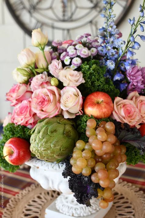 Wet Flowers, Unique Floral Arrangements, Large Flower Arrangements, Hydrangea Colors, Fall Flower Arrangements, English Decor, Fruit Arrangements, Fall Fruits, Fall Flower