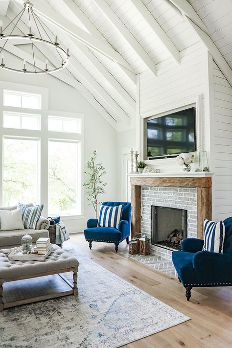 New Build Modern Farmhouse Home Tour with Jessica of The Old Barn — Farmhouse Living Vaulted Ceiling Living Room, White Beams, Modern Farmhouse Living, Modern Farmhouse Home, Farmhouse Fireplace, Modern Farmhouse Living Room, Up House, Farmhouse Interior, Home Fireplace