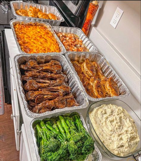 Dinner Party Buffet, Party Food Buffet, Catering Ideas Food, Soul Food Dinner, Chafing Dish, Buffet Set, Food Babe, Food Warmer, Chafing Dishes