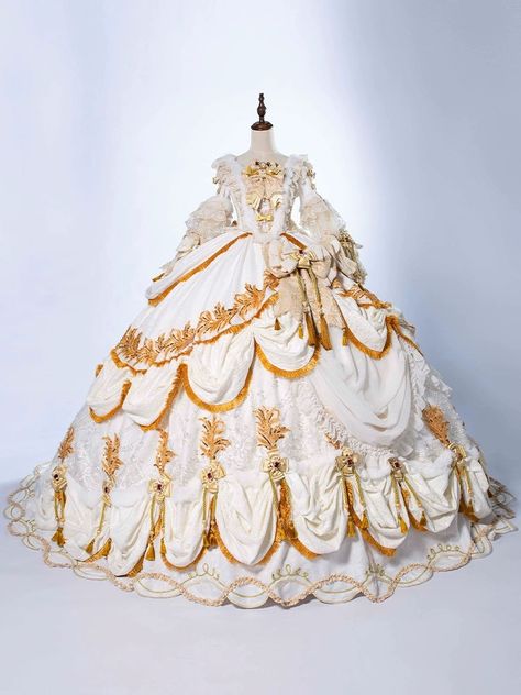 Rennaisance Fashion, Queen Dresses Royal, Big Princess Dress, Royal Outfits Aesthetic, Rococo Gown, Ball Gowns Victorian, White And Gold Dress, Victorian Ball Gowns, Royal Gowns