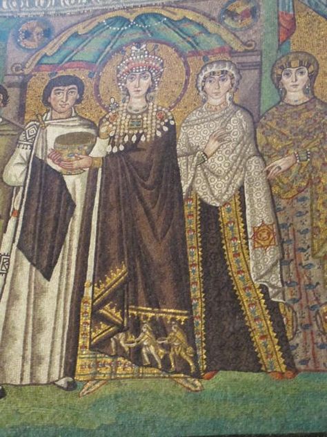 San Vitale Ravenna, Empress Theodora, Stage Floor, Byzantine Mosaics, Byzantine Fashion, Ravenna Mosaics, Ravenna Italy, The Byzantine Empire, Byzantine Architecture