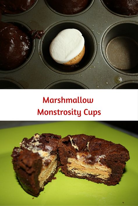 Marshmallow Monstrosity Cups are OVER THE TOP!! Filled with peanut butter cookies and jumbo marshmallows. The perfect recipe for a chocolate treat! Food Dessert Recipes, Dessert In A Mug, Chocolate Deserts, Brownie Cups, Peanut Butter Marshmallow, Quick Easy Desserts, Easy No Bake Desserts, Quick Desserts, Dessert Cups