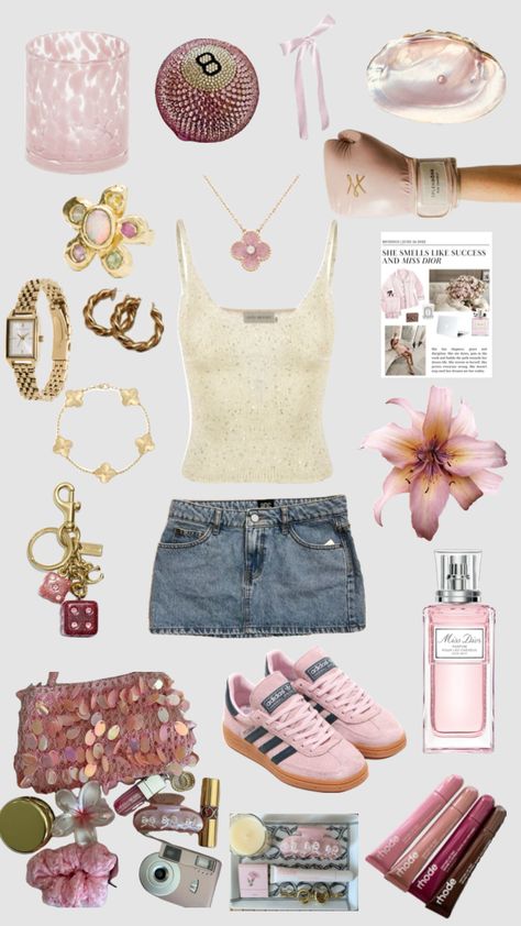 #pink #summer #outfit #outfitinspo Collage Outfits Summer, Ahs Summer Outfits, Cute Outfit Boards, Summer Outfit Y2k, Summer Outfits Shuffle, Summer 2025 Outfits, Summer Outfits Collage, Saturday Outfit Ideas, Summer Outfits Greece