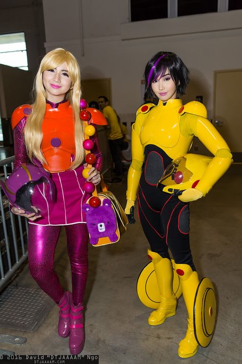 Duo Cosplay Ideas Best Friends, Cosplay Duos, Matching Cosplays, Cute Cosplay Ideas, Duo Cosplay Ideas, Duo Cosplay, Big Hero 6 Costume, Family Cosplay, Group Cosplay