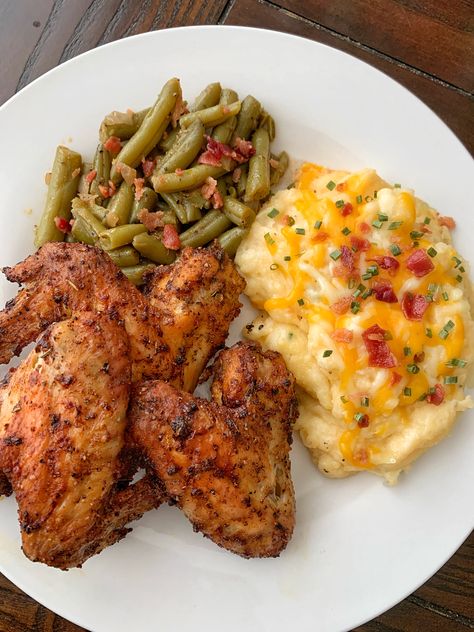 Meal With Mashed Potatoes Dinners, Green Beans Meal Ideas, Long Lasting Dinner Ideas, Meals Using Mashed Potatoes, New Dinner Recipes To Try, Long Lasting Meals Dinners, Fried Chicken And Mashed Potatoes, Calorie Deficit Meals Dinner, Meals With Baked Potatoes