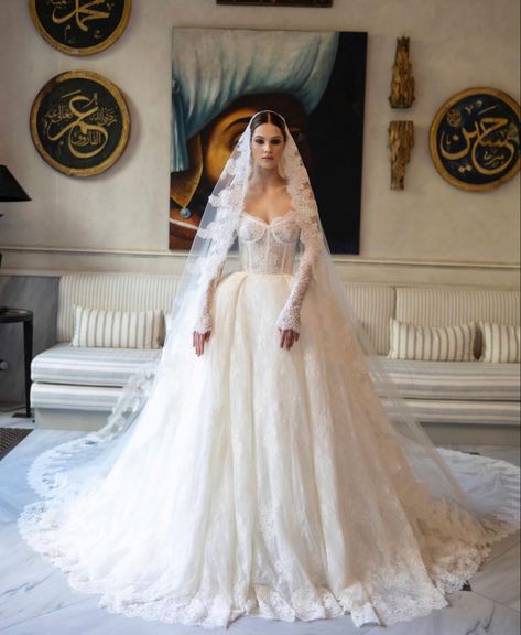 Cape Veil Wedding Dress, Grand Wedding Dress, Lebanese Wedding Dress, Fairytale Wedding Dresses, Afghan Wedding Dress, Bride Dress Simple, Classy Wedding Dress, Sparkle Wedding Dress, Fairy Tale Wedding Dress