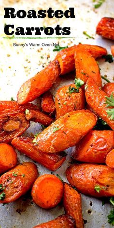 Baked Carrots Recipe, Carrots Recipe Healthy, Brisket Sides, Best Brisket, Carrot Recipes Side Dishes, Recipes For Easter, Carrot Dishes, Oven Roasted Carrots, Carrots Side Dish