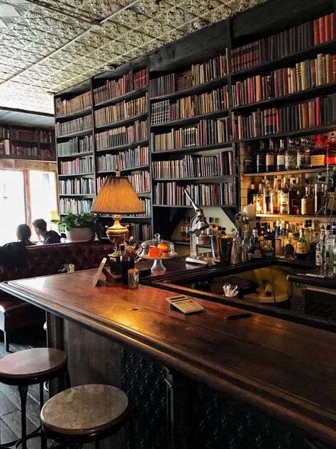 Bookshop Café, Cafe Bookstore, Bookstore Ideas, Bookstore Design, Library Cafe, Bookstore Cafe, Cozy Coffee Shop, Coffee Shop Ideas, Old Library