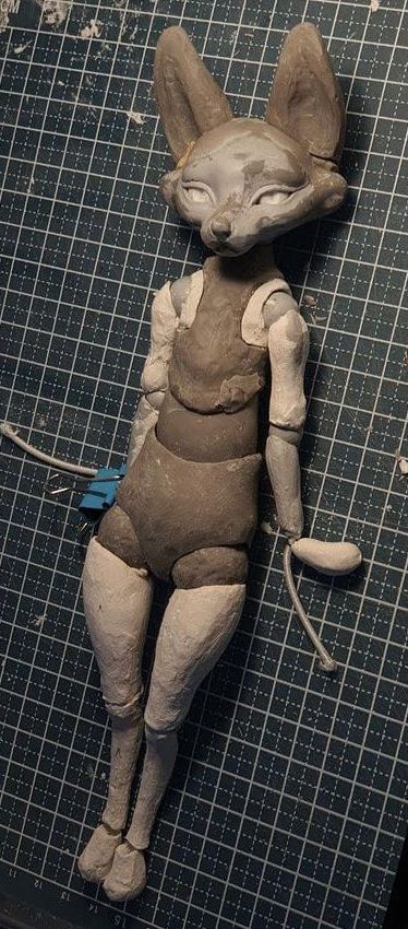 Diy Ball Jointed Doll Polymer Clay, Bjd Animal Dolls, Doll Body Sewing Pattern, How To Make Art Dolls, Weird Stuffed Animals Diy, Ceramic Puppet, Clay Dolls Diy, Bjd Dolls Tutorial, Diy Art Doll