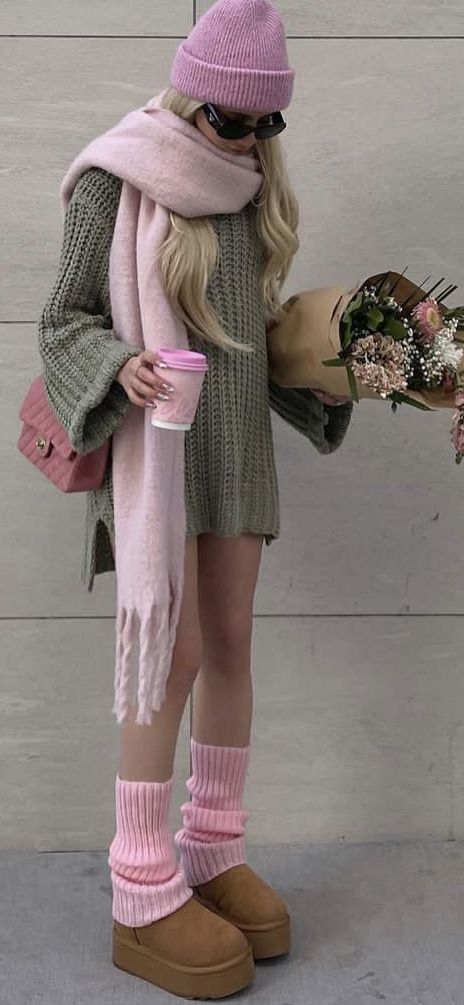 Cute Winter Outfits Aesthetic Pink, Ingenue Outfits Winter, Pastel Winter Aesthetic, Girly Outfits Winter, Pastel Fits, Autumn Coquette, Finding Style, 22nd Bday, Pastel Clothing