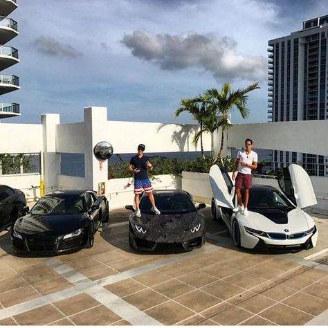 33 Rich Kids On Instagram to Make You Rage. - Wow Gallery Billionaires Row, Rich Kids Of Instagram, Rich Kids, Squad Goals, Shirtless Men, Clothing Apparel, Good Vibes Only, Outdoor Bed, Work Hard