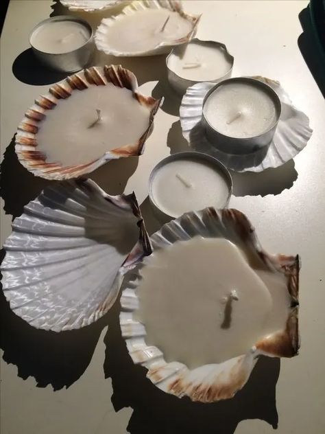 25+ Stunning DIY Beach Crafts to Create a Coastal Oasis - FeltMagnet Diy Beach Crafts, Seashell Art Diy, Beach Crafts Diy, قلادات متدلية, Seashell Candles, Seashell Projects, Shells Diy, Diy Beach, Shell Candles