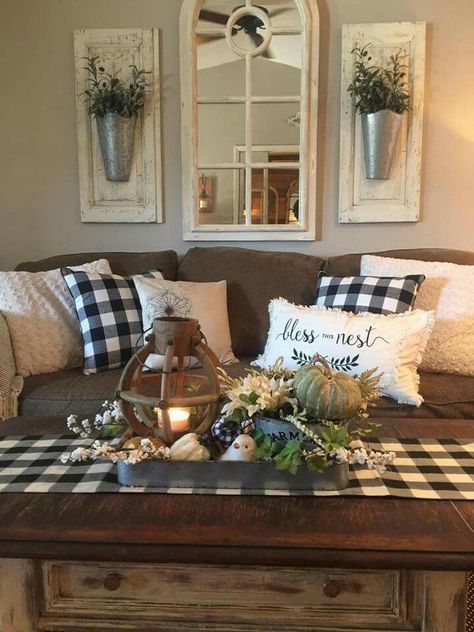 buffalo check pillows Koti Diy, Furnitur Ruang Keluarga, Farmhouse Living Room Decor Ideas, Rustic Farmhouse Living Room, Deco Champetre, Farmhouse Living Room, Farmhouse Decor Living Room, Rustic Living, Rustic Living Room