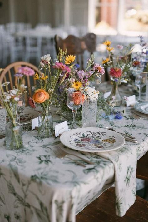 Mismatched Wedding Table Decor, Wedding Table Eclectic, Garden Party Tablecloth, Cottagecore Wedding Table Setting, Vintage Wedding Round Table Settings, Thrifted Table Cloth Wedding, Whimsical Table Setting Wedding, Whimsical Dinner Party Table Settings, Vintage Floral Table Setting