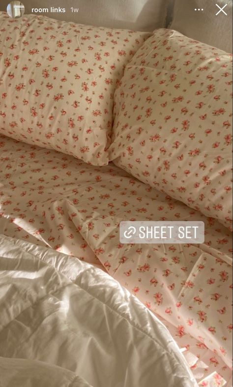 Soft Girl Bed Sheets, Cute Bedding Sheets, Rose Sheets Aesthetic, Coquette Bed Cover, Modern Threads Bedding, Rose Sheets Bedroom, Pink Floral Sheets Aesthetic, Vintage Bed Sheets Aesthetic, Cottage Core Sheets