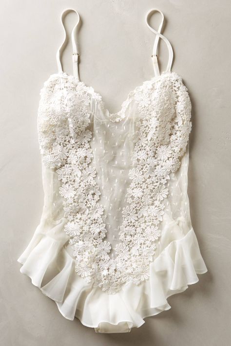 10 Sexy All-White Lingerie Sets to Wear on Your Wedding Night Victoria’s Secret Fashion Show, Lingerie Outfit Night, Wedding Night Lingerie, Lingerie Outfit, Outfit Night, Dress With Stockings, Floral Bodysuit, Silk Lingerie, Silk Lace