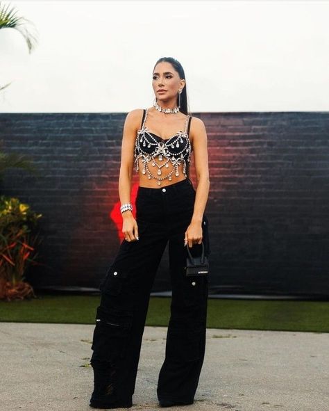 Electro Festival Outfit, Tomorrowland Outfit, Lollapalooza Outfit, Tulum Outfits, Techno Outfit, Ropa Upcycling, Rave Looks, Festival Outfits Rave, Look Festival