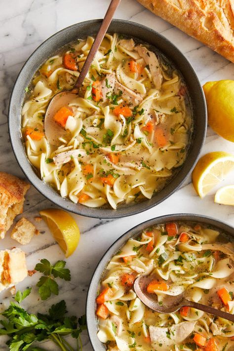 Comforting Chicken Noodle Soup, Damn Delicious Recipes, Instant Pot Chicken Noodle Soup, Instant Pot Chicken Noodle, Best Chicken Noodle Soup, Spoon Fork Bacon, Chicken Noodle Soup Recipe, Noodle Soup Recipe, Instant Pot Soup