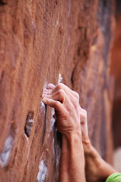 Hang on for dear life. There's just enough there! Sport Climbing, Climbing Gear, Rock Climbers, Ice Climbing, Mountain Climbing, Photo Vintage, Extreme Sports, Parkour, A Rock