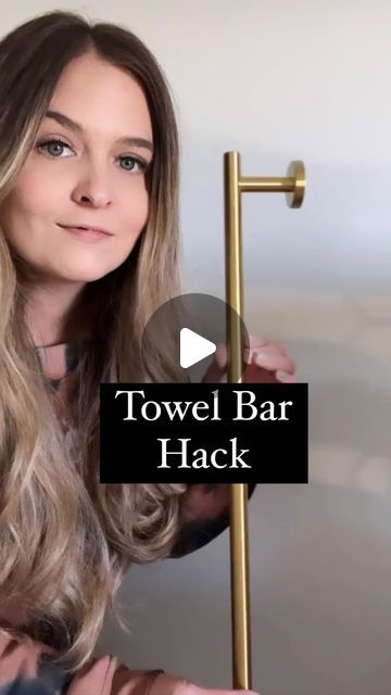 Diy Floating Towel Rack, Towel Bar Behind Toilet, Diy Bathroom Shelf With Towel Bar, Hang Towels To Dry In Bathroom, Hang Towel In Bedroom, Diy Shelf With Towel Bar, Hanging Baskets From Towel Bar, Fingertip Towel Holder Ideas, Remove Towel Bar From Wall