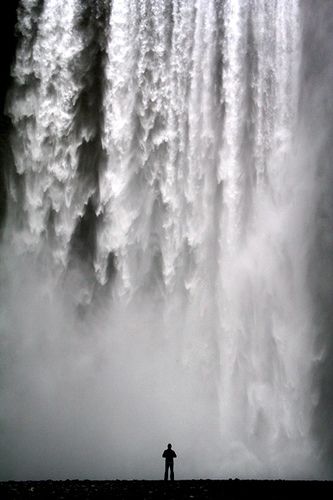 Forces of nature, I wonder what it sounds and feels like standing that close... Man Vs Nature, Man Vs, Black White Photos, Pics Art, White Photography, Great Photos, Black And White Photography, Beautiful World, Amazing Photography