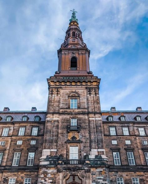 Bloxburg Rp, Christiansborg Palace, Northern Europe, Copenhagen Denmark, Copenhagen, Denmark, House Ideas, Palace, Castle