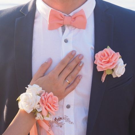 Coral Corsage, Coral Boutonniere, Prom Flowers Corsage, Coral Wedding Flowers, Prom Corsage And Boutonniere, Prom Pictures Couples, Boutonnieres Prom, Corsage And Boutonniere Set, Bridesmaid Corsage