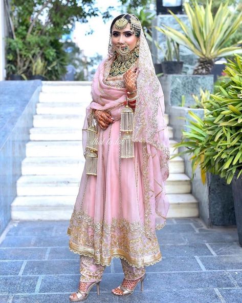 Salwar Suit Ideas, Punjabi Wedding Suit, Bridal Suits Punjabi, Bride Suit, Bridal Suits, Sikh Bride, Punjabi Salwar, Indian Bride Outfits, Bridal Lehenga Collection