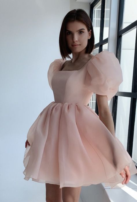 Puff Sleeve Dress Outfit, Short White Dress Wedding, Fluffy Dress, Knee Length Wedding Dress, Mini Wedding Dresses, Hoco Dresses Short, Puffy Dresses, Gaun Fashion, 파티 드레스