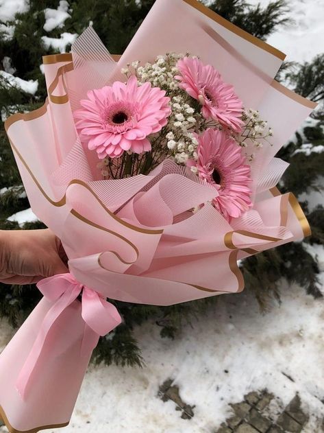 Simple Bouquet Arrangement, Cute Flowers Bouquet Gift Ideas, Valentines Floral Bouquets, Beautiful Flowers Bouquet Gift, Flower Gift Ideas Bouquets, Bouquet Ideas Gift, Valentine’s Day Bouquet, Flower For Valentine Day, Flower Arrangements Birthday