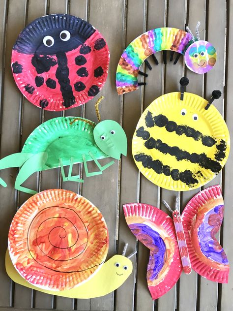 For the month of May we have been learning all about bugs. If you have figured out by now, I love arts and crafts. Since my kids are still little the easiest, and super cute, crafts are made out of… Plate Crafts For Kids, May Crafts, Paper Plate Crafts For Kids, Insect Crafts, Insects Theme, Bug Crafts, Toddler Arts And Crafts, Spring Crafts For Kids, Daycare Crafts