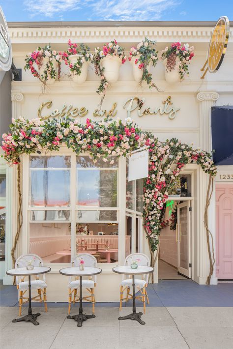 Flower Shop Outside Design, Bakery Photo Op Wall, Cafe Outside Design Store Fronts, Floral Bakery Interior, Paris Cafe Exterior, Girly Cafe Interior, Victorian Cafe Exterior, Coffee And Flower Shop Interiors, Flowers Store Design