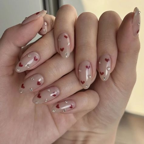 Brown Valentines Nails, Pretty Gel Nails, Makijaż Smokey Eye, Soft Nails, Kawaii Nails, Minimalist Nails, Heart Nails, Dream Nails, Nails Inspo