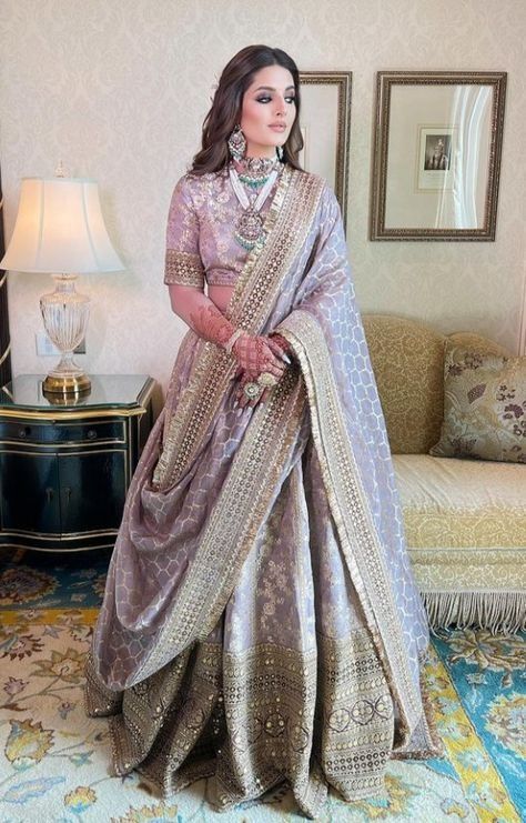 Amrit Kaur, Traditional Wedding Outfits, Trending Saree, Engagement Dress For Bride, Latest Bridal Lehenga Designs, Best Indian Wedding Dresses, Bridal Lehenga Designs, Latest Bridal Lehenga, Reception Outfit