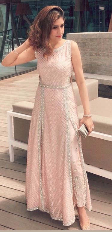 indian wedding guest outfit ideas Indian Wedding Outfits Guest, Indo Western Outfits For Women, Wedding Outfits For Women, Western Dresses For Women, Function Dresses, Desi Outfits, Fashion Vibes, Indo Western Dress, Salwar Kamiz