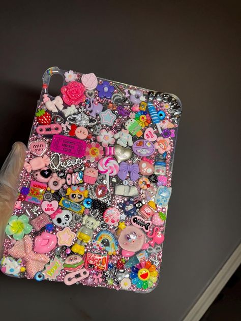 IPad Junk Case - Etsy Junky Cases, Bling Phone Cases Diy, Ipad Case Stickers, Junk Case, Pretty Wallpaper Ipad, Diy Phone Case Design, Ipad Essentials, Cute Ipad Cases, Bling Ideas