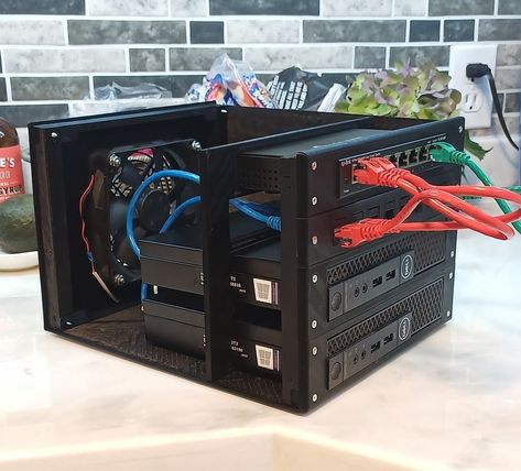 DIY Home Server Case by Fox50 - Thingiverse Home Server Rack, Cable Management Diy, Study Vision Board, Home Server, Gaming Computer Setup, Portable Workbench, Diy Pc, Drukarka 3d, Home Lab