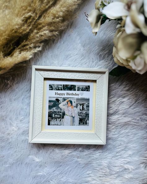 Mini Frame Background, Photo Frames Design, Mini Frames Ideas Aesthetic, Aesthetic Frame Ideas, Mini Photo Frames Ideas, Mini Frames Ideas, Birthday Frame Ideas, Birthday Frames Design, Birthday Photo Frame Design